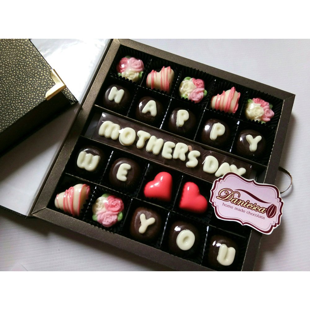 

chocolate gift - exclusive box happy mothers day Terlaris