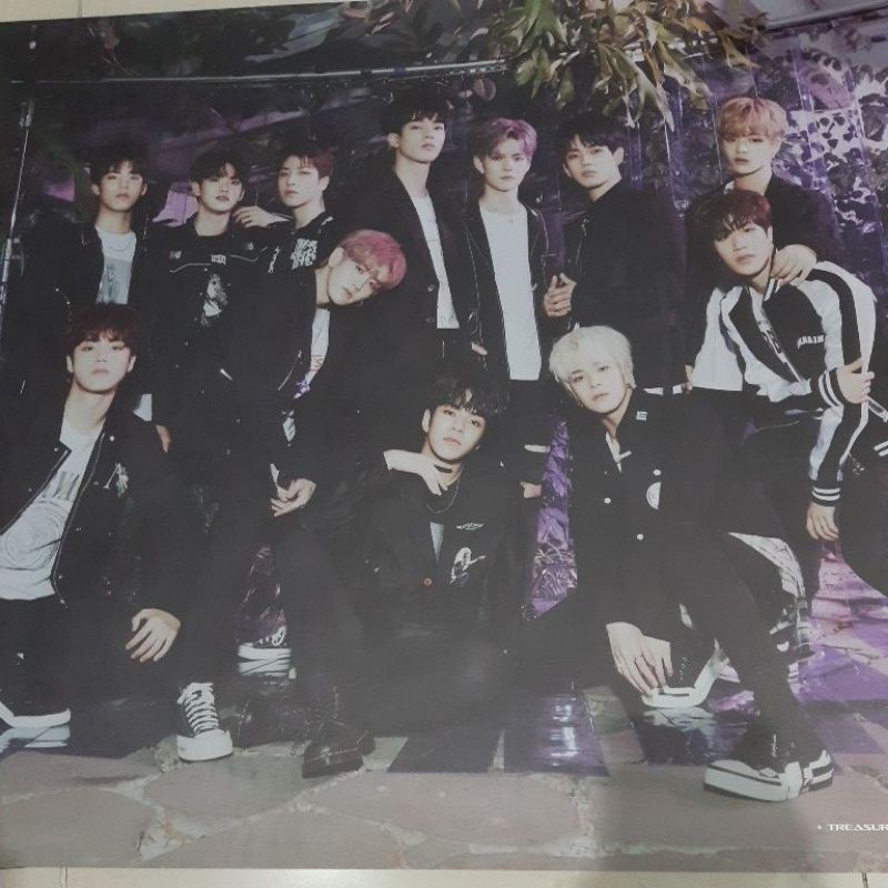 OFFICIAL KPOP POSTER SEVENTEEN, TREASURE,ITZY, STRAYKIDSMURAH