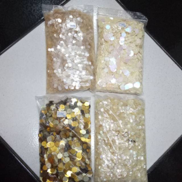 Manik manik payet. Muraaaahh