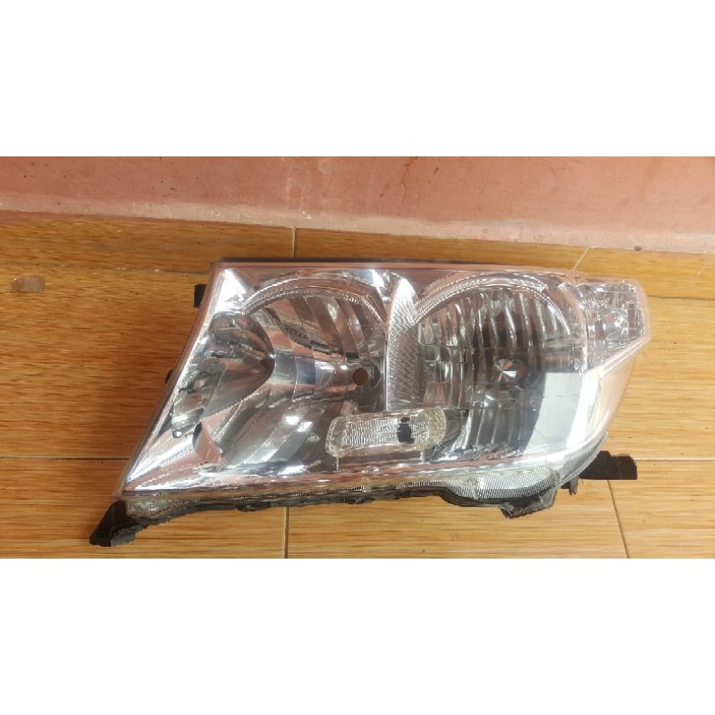 headlamp toyota landcruiser vx 100