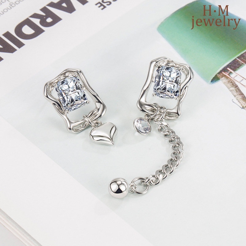 Anting Tusuk Gantung Asimetris Desain Persegirumbai Hias Kristalberlian Gaya Keren Untuk Wanita 2022