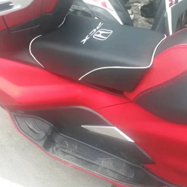 Jok boncengan anak pcx beat namx lexi hitam pleret putih