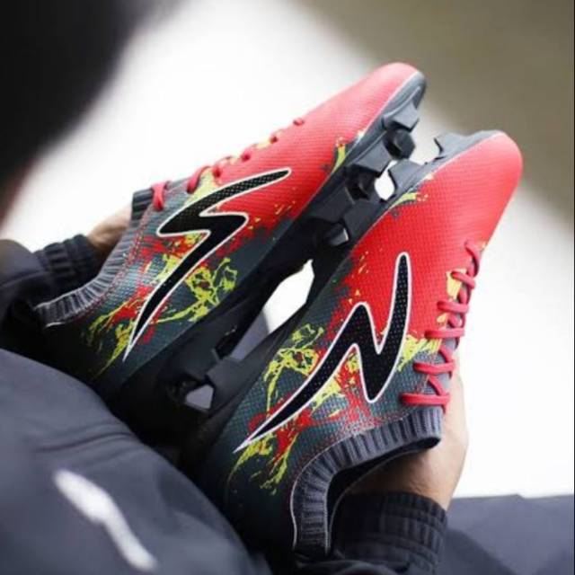 sepatu bola SPECS CYANIDE TNT 19 FG emperored/grey/black