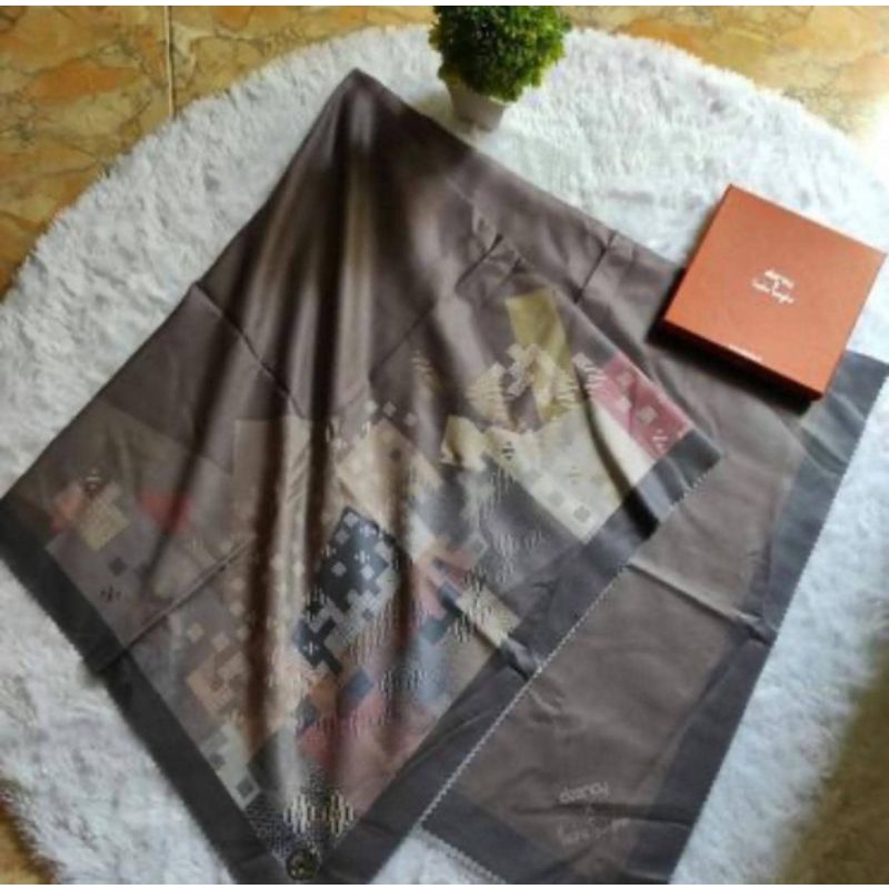 Deenay x zaskia sungkar Urban brown