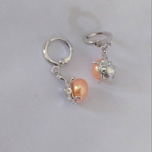 ( 757 ) Anting Motif KuraKura Mutiara Air Tawar Original Lombok bahan Rodium