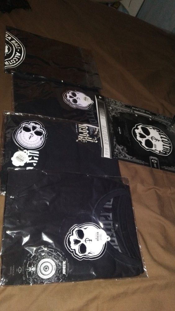 Ts Skull Round