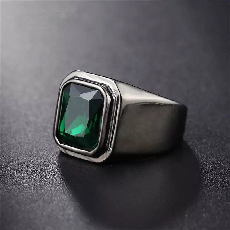 Cincin Pria Octagon Batu Emerald Green Cutting Akik Zamrud Hijau Ring Black Gun Platted Titanium Stainless Steel Tahan Luntur dan Karat