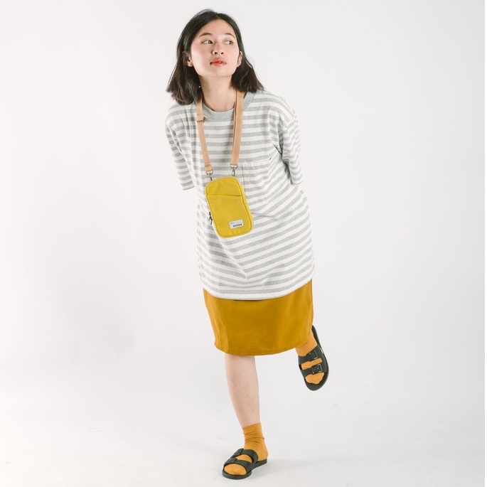 Evroa Polka Sling Phone - Lemon