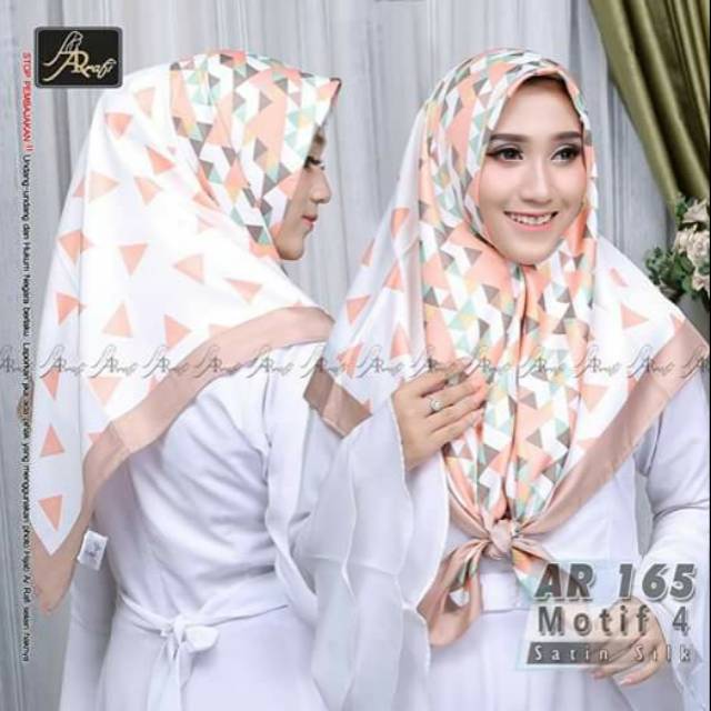 AR 165 motif4 satin silk