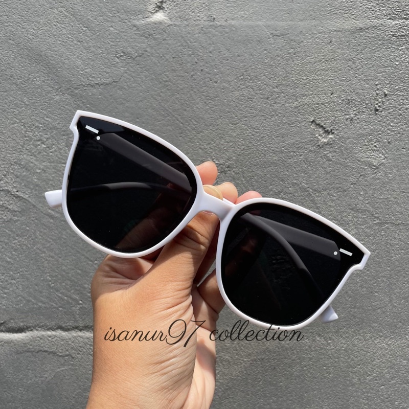 ISANUR97 - Kacamata Bulat Cat Eye Mata Kucing Kacamata Hitam Fashion Korea Sunglasses-3