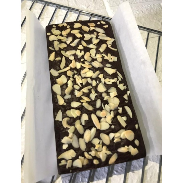 Brownies Fudgy Toping Almond