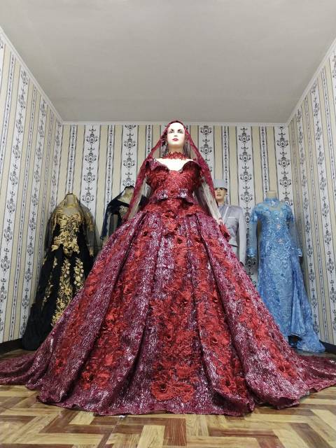 Kebaya pengantin mewah