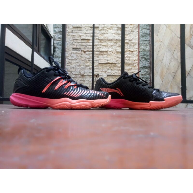 sepatu badminton lining aytpo15 second