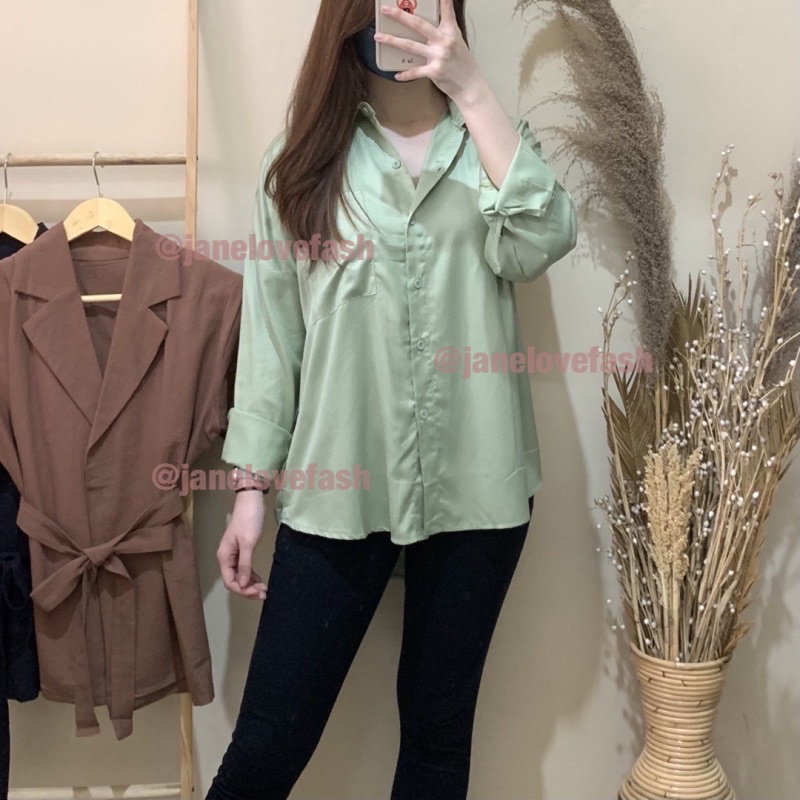 KEMEJA OVERSIZE TANGAN PANJANG | KEMEJA HAWAI | KEMEJA RAYON | OVERSIZE RAYON | KEMEJA WANITA | KEMEJA OVERSIZE | KEMEJA UNISEX | ATASAN WANITA | BLOUSE WANITA | BLOUSE KEMEJA | BAJU WANITA | BAJU MURAH