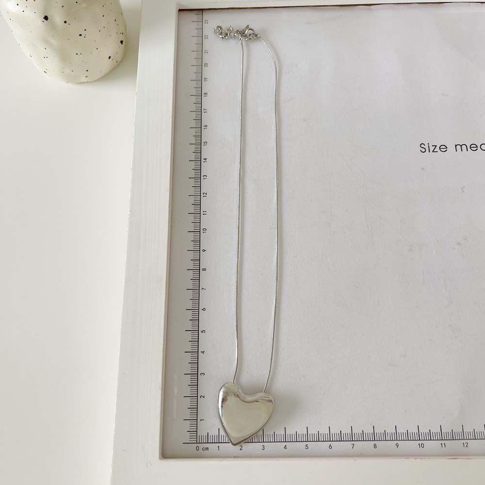 Agustina Wanita Kalung Temperamen Retro Cinta Liontin Korea Alloy Gadis Chocker