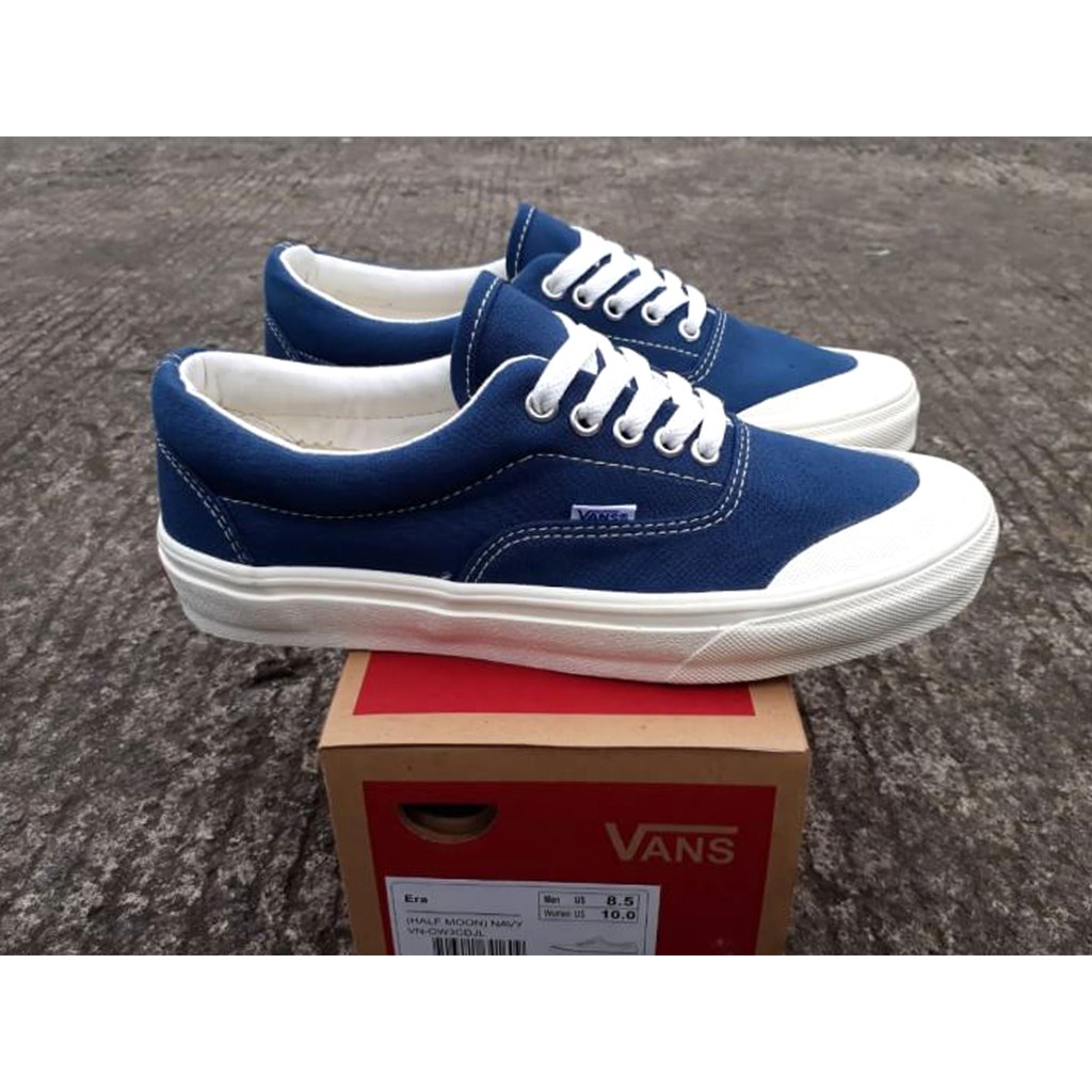 vans authentic half moon