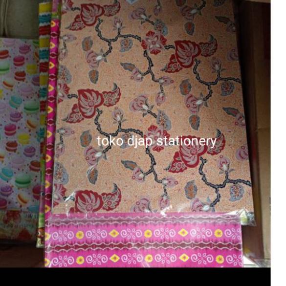 

Top Grade Kertas Kado KIKI BATIK isi 50 Lembar