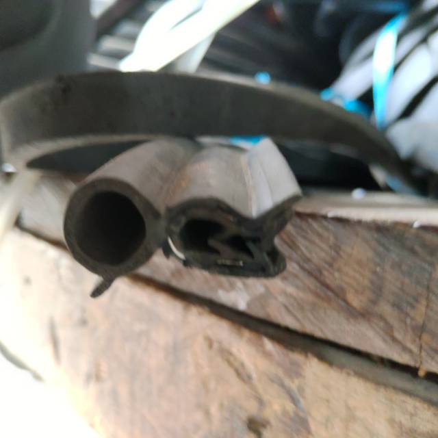 Karet Pintu Karet Balon Bagasi Peredam Pintu