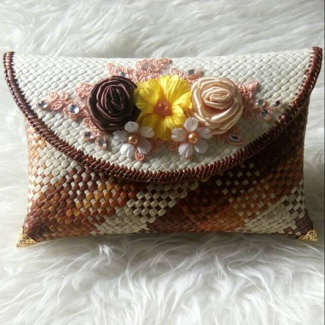 Clutch Anyaman pandan/Clutch Handmade/Tas Pesta/Tas Cantik/Dompet Pesta