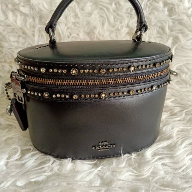 Tas coach Selena Gomez