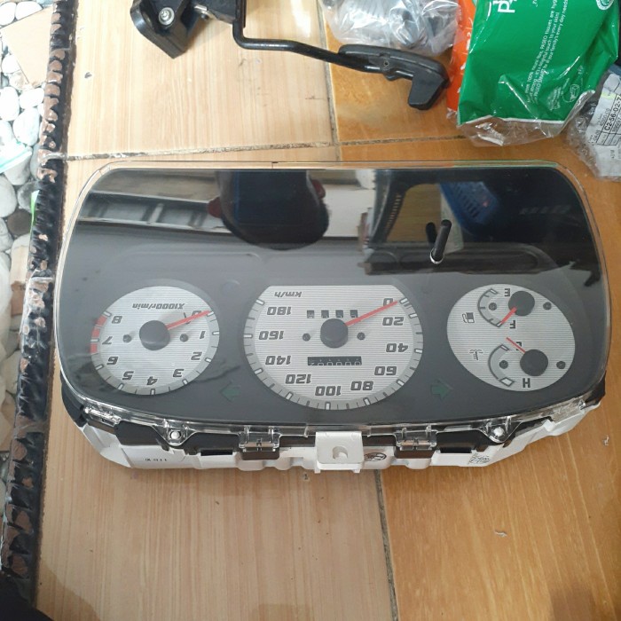 spidometer daihatsu taruna oxy ori murah 83200-87602