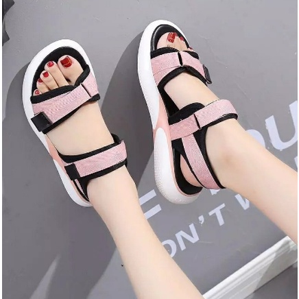 Sandal Tali Gunung Wanita flat VICTORIA