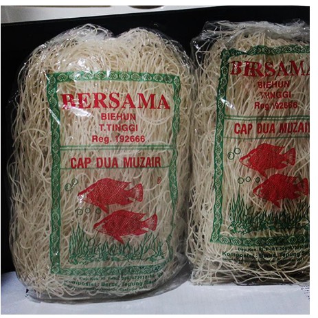 

BARANG BARU BIHUN MEDAN CAP 2 IKAN MUJAIR 300 GR MAKANAN KHAS