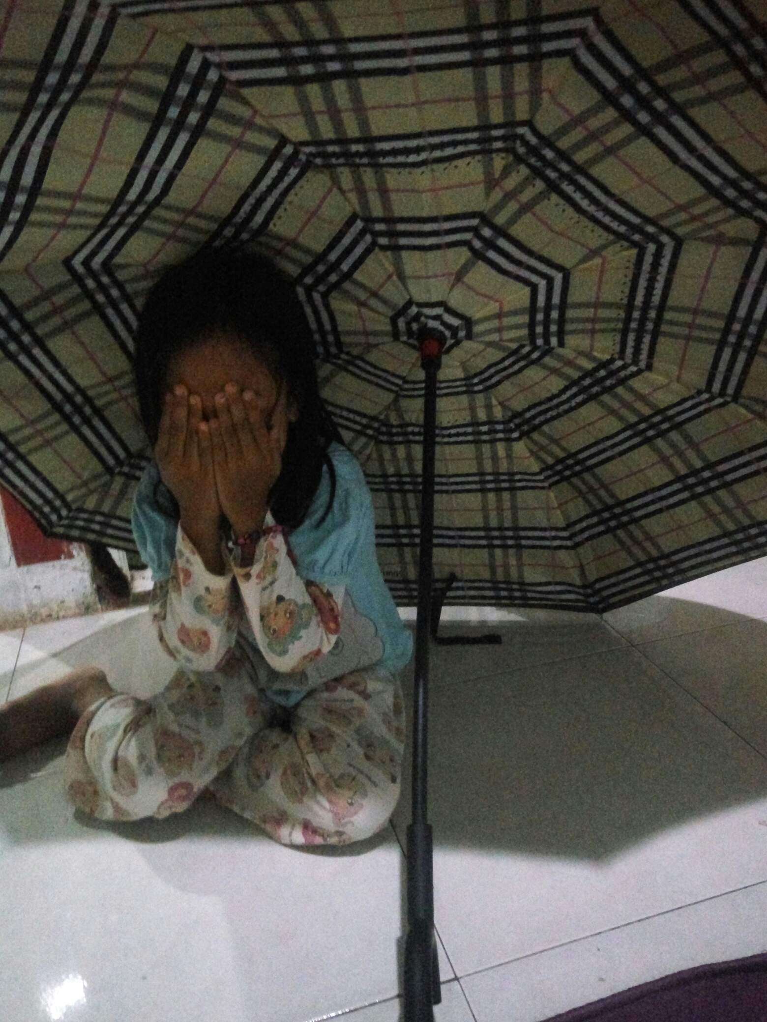 Payung Terbalik/ Reverse Kazbrella Kembang Gagang C