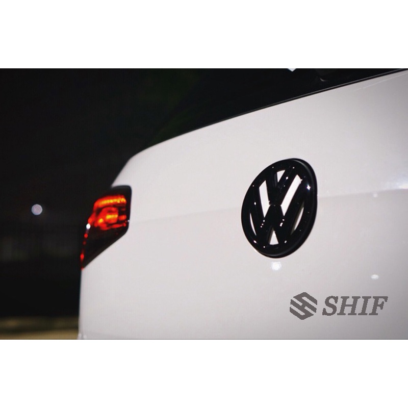 2pcs Stiker Emblem Logo Volkswagen Golf MK6 7 7.5 Warna Hitam Glossy