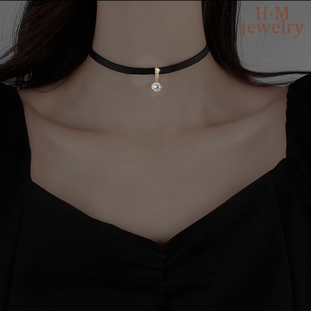 Kalung Tali Kulit Warna Hitam Aksen Berlian Tunggal Bahan S925 Silver