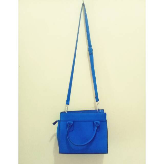 Preloved/second tas stradivarius size M warna biru