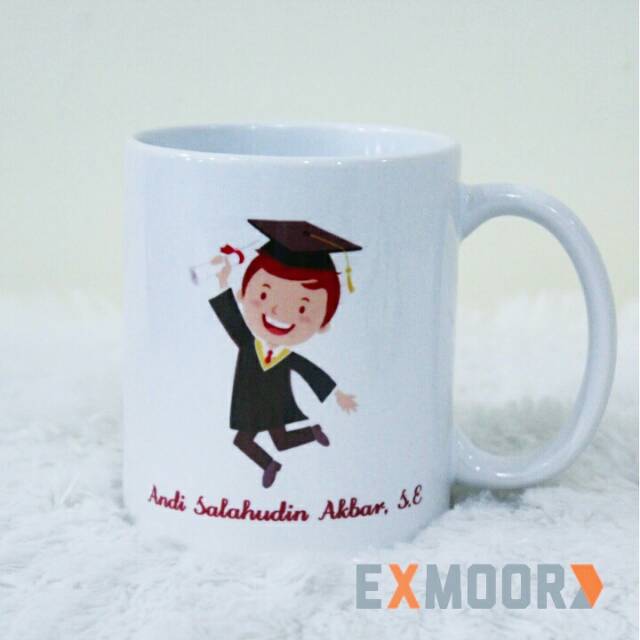 Kado Wisuda