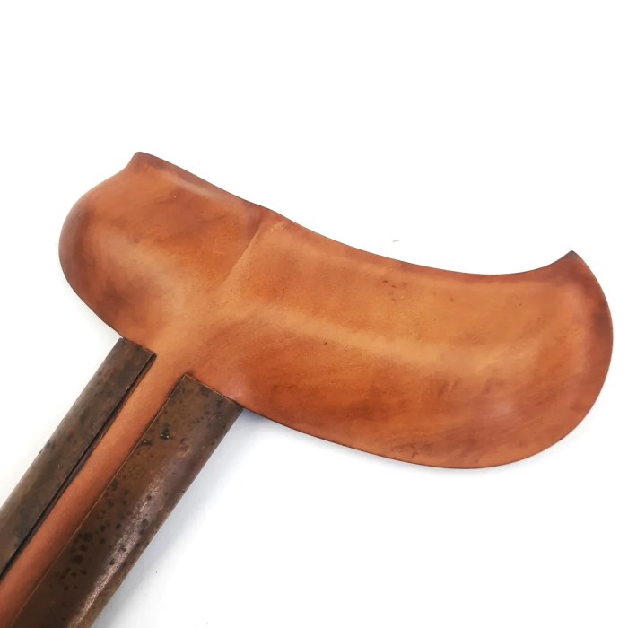 Warangka Gayaman Kayu Cendana Wangi Iras Lubang Sempit- Solo Galeri Buku