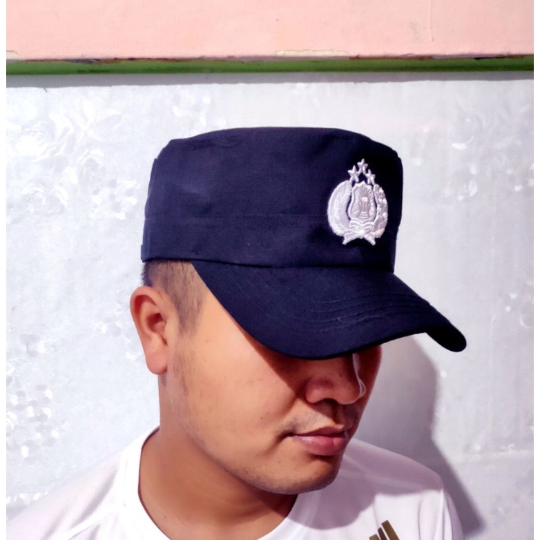 Topi  komando bintara polisi