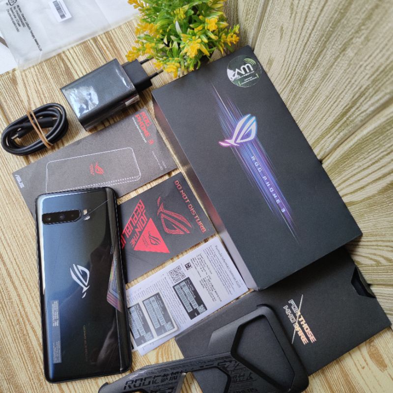 ASUS ROG PHONE 3 5G 8/128 RESMI (HP BEKAS)