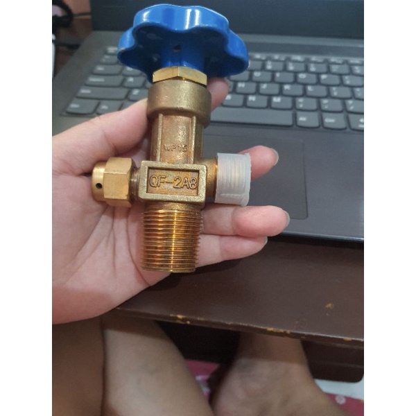 Valve Kran Tabung CO2 / O2 drat luar