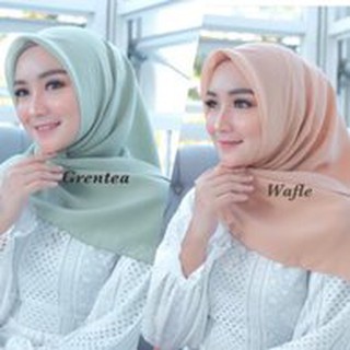 SEGI EMPAT BELLA SQUARE WARNA 1 Jilbab Cotton Bella 