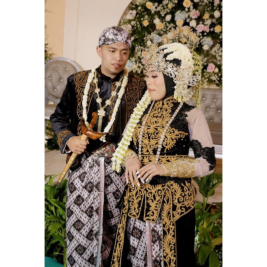 kebaya bludru pengantin/kebaya bludru ekor/kebaya bludru kombinasi tile