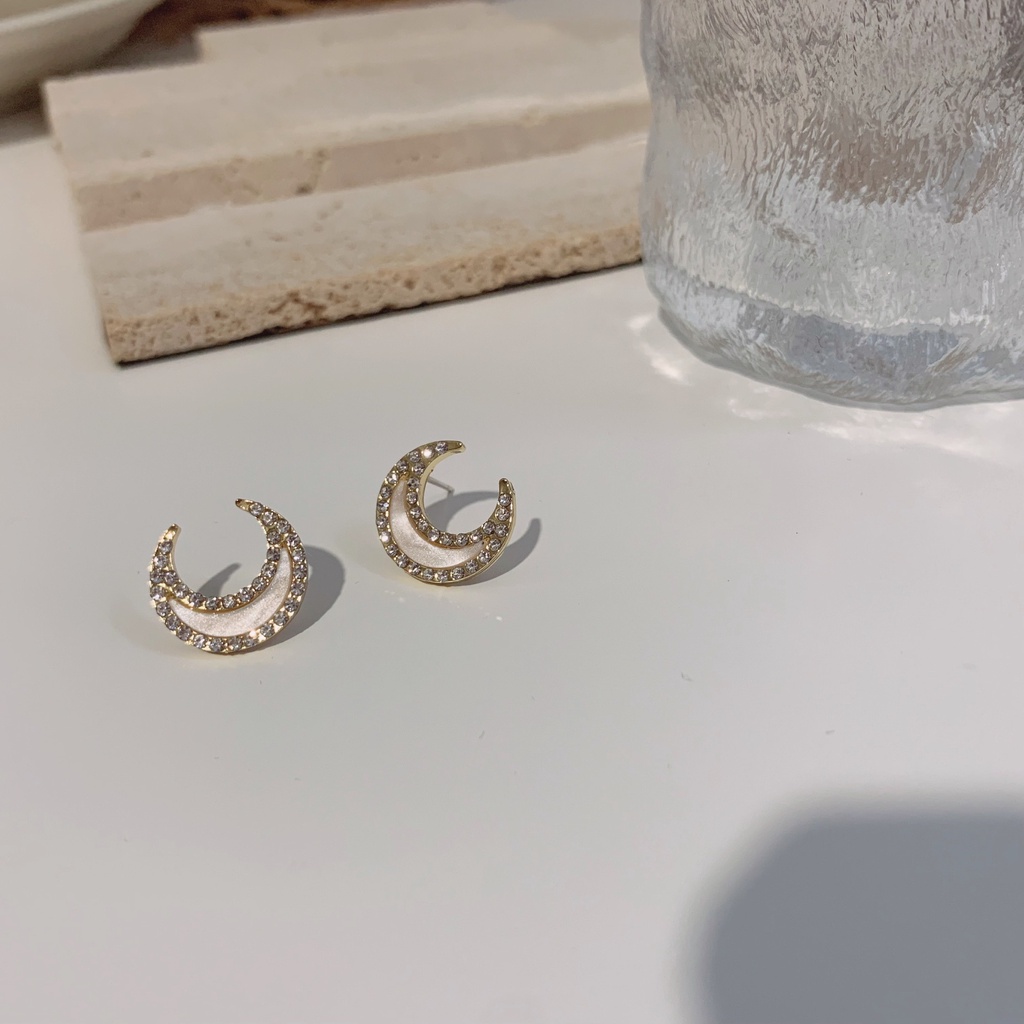 Indah fritillary bulan Stud sederhana dan kompak elegan bermutu tinggi anting-anting dengan berlian