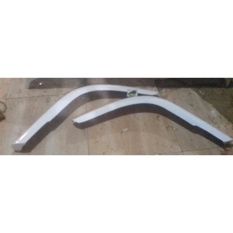 spakbor truk Isuzu giga