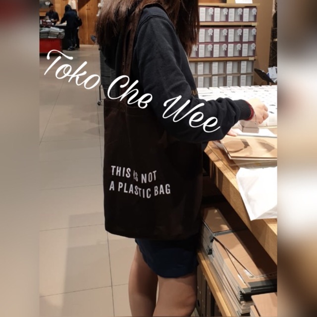 Kanvas totebag/ grocery bag/ shopping bag/ tas jalan jalan/ tas cantik / tas belanja