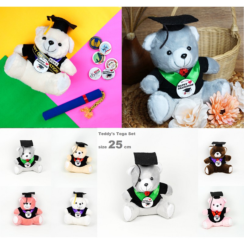 THE BEST !!GROSIR! Boneka Wisuda Sedang Gratis Selempang Nama, logo kampus dan bonus plastik  Parcel