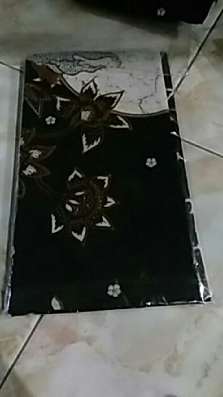 Kain Batik Solo Motif Naga Mendung Premium