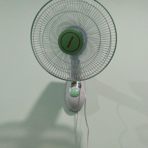 Kipas Angin Dinding/Wall Fan Maspion MWF 31K (12 Inch)