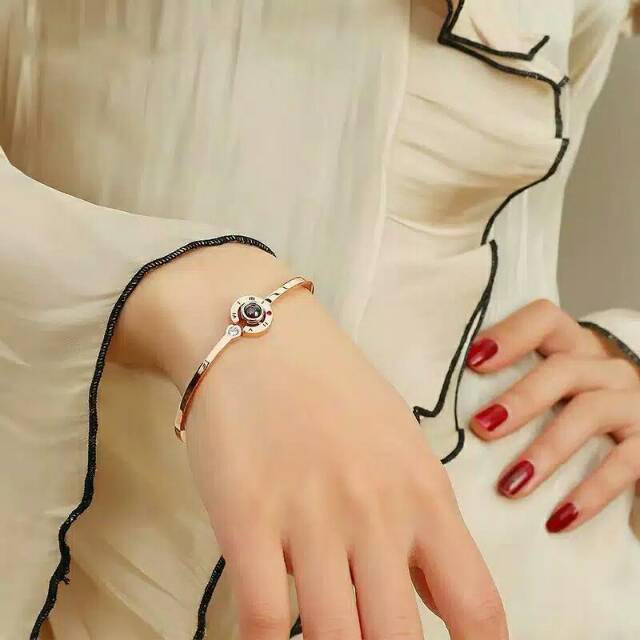 Gelang Tangan Titanium Wanita Proyeksi 100 Bahasa I Love You Angka Romawi Dalika