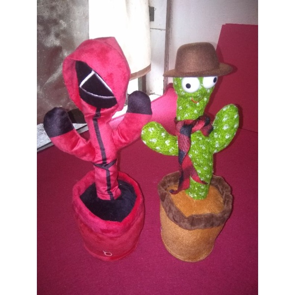 Boneka kaktus goyang dan bicara