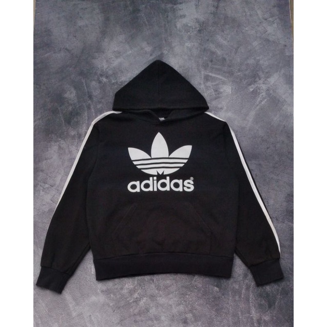 adidas trefoil depan belakang vintage