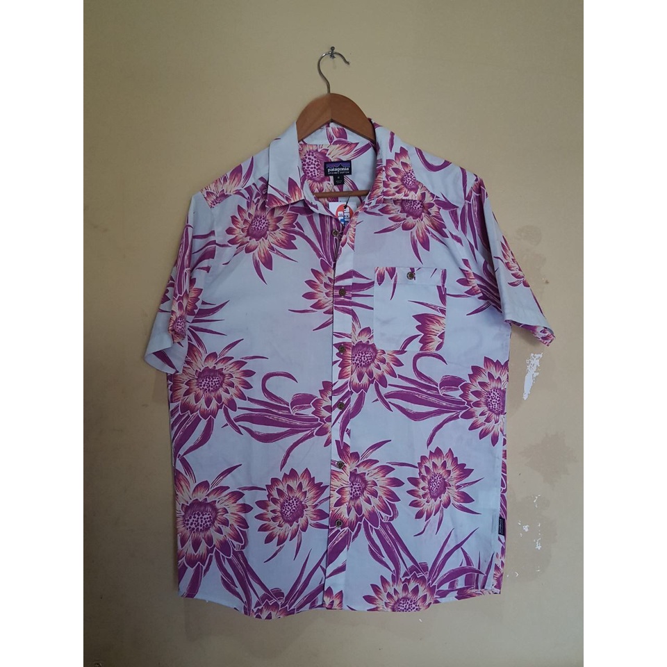 Kemeja Patagonia Men’s Go To Shirt Original