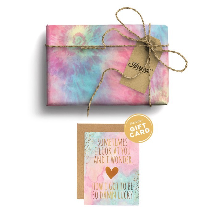 

Paket Kertas Kado & Kartu Valentine Harvest Gift Set - Tie Dye Wonder
