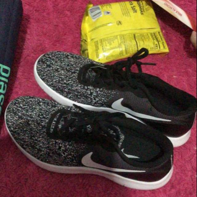 Nike flex contact 2 size 39